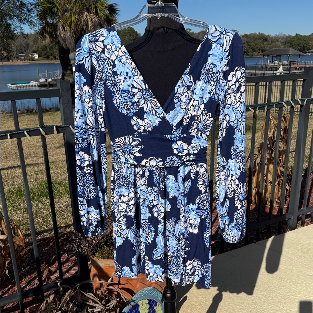 Lilly Pulitzer Navy and Blue Floral Skirted Romper - Picture 4 of 6